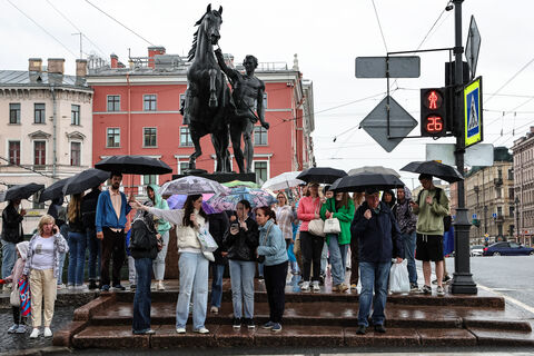 Грозы по области и дефицит тепла: синоптик обещает Петербургу долгожданный прогрев к выходным