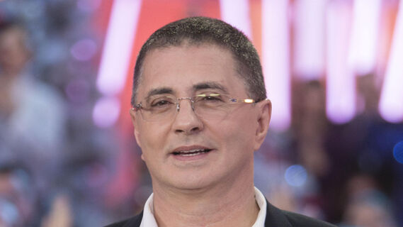 Мясников назвал идеальную заправку для салата: полезно и не очень калорийно