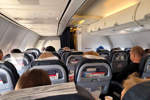 самолет, салон самолета