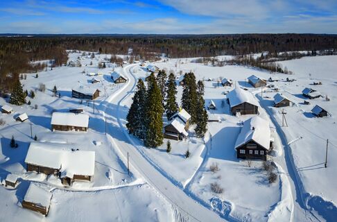 Самая старая деревня России — "живет" с 16 века: "драгоценная земля" в Карелии — жителей меньше, чем домов