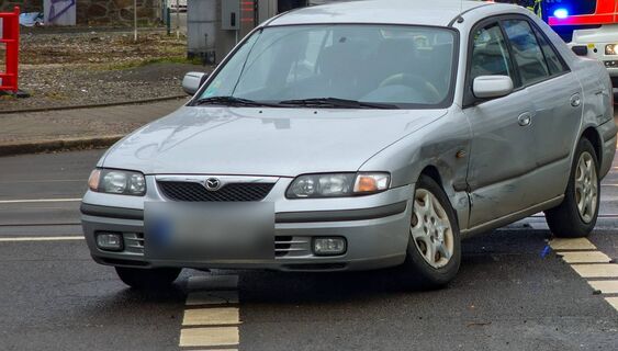 Гнила, ломалась, но ехала: максимально честный отзыв об автомобиле Mazda Familia 