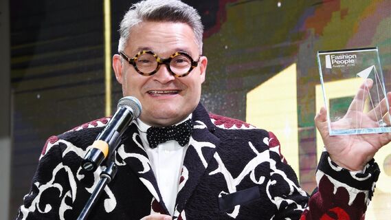 Вот как понять, что оттенок одежды вам подходит: Васильев объяснил одной фразой