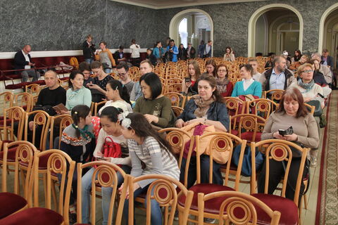 Стулья влияют на симфонию: уникальная акустика Капеллы требует реставрации мебели