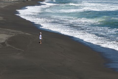 Где находится "русский Таиланд": красивейший пляж России с лечебными грязями — дешево, без перелета и загранпаспорта