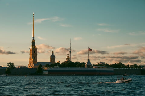 Секретные папки и личные письма: Петропавловка открывает архивы на бесплатной прогулке