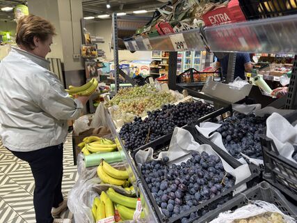 Кошельки худеют, здоровье прибавляется: петербуржцы стали тратить больше на фрукты и овощи