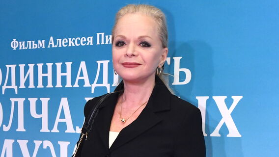 Ларису Долину обвинили в неграмотности