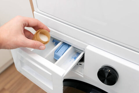 В какой отсек засыпать порошок в стиральной машине: в I, II или * – хозяйкам дали четкий ответ – ошибались многие  