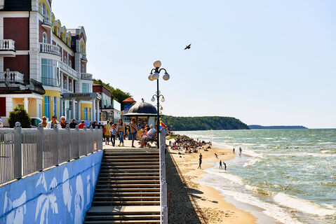 Словно в Европе оказалась: уютный городок на берегу моря с узкими улочками и немецкой архитектурой – где находится и что посмотреть 