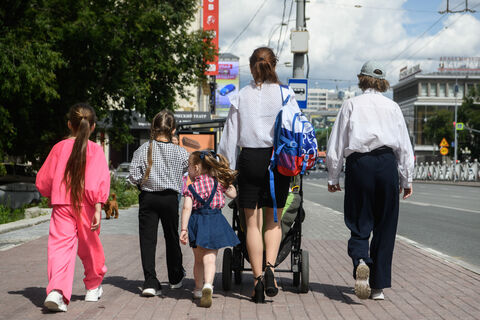 Демографический тормоз: Петростат ставит точку на 5,6 млн для Петербурга