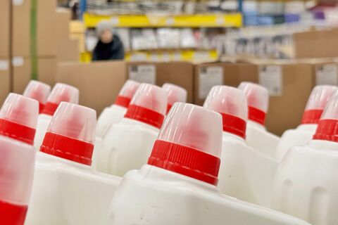 Уборка с подвохом: петербуржцам раскрыли, какие «невинные» чистящие средства вместе становятся опасной смесью