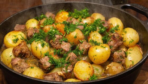 Картошка по-сибирски: сытный и ароматный ужин, который переплюнет любой шашлык
