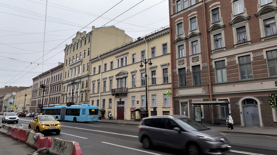 Город
