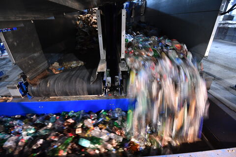 Треть мусора Петербурга пойдёт на переработку: в Ленобласти запустили комплекс «Островский»