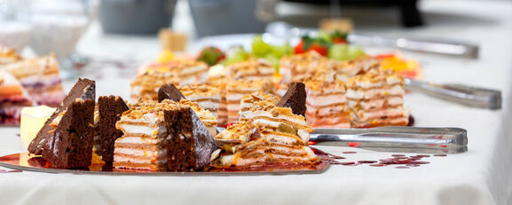 Когда гости явились без приглашения: готовлю самый простой торт без выпечки