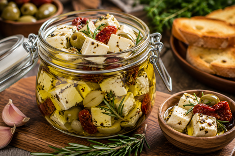 Сыр в банке, который вкуснее любой дорогой закуски: рецепт выпрашивают все