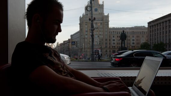 «Злоумышленники теперь почти что боги»: мошенники придумали способ, как обмануть даже осторожных