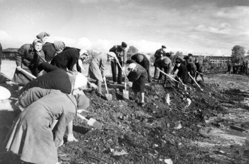 Сколько стоит война: ущерб СССР за Великую Отечественную — 257 триллионов рублей