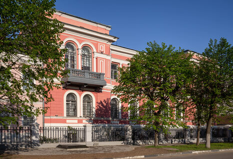 Город павлинов и богатого архитектурного наследия: основан в 1339 году - что посмотреть и привезти