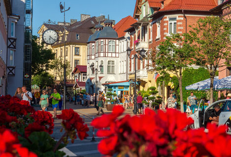 Куда отправиться на майские праздники-2026: топ-5 мест для незабываемого отдыха – от моря до гор