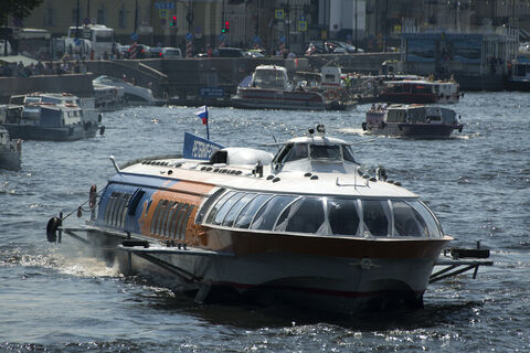 метеор, река