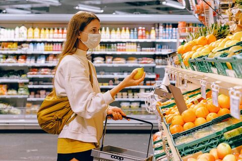 Ритейлеры ограничат рост цен на основные продукты