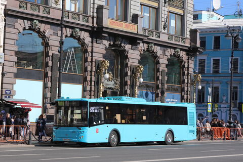 Автобус — в Мойку, начальник — в колонию: 5 лет получил глава автоколонны в Петербурге