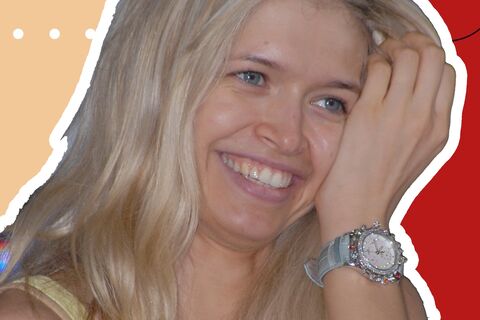 В белье и сапогах: взрослая красавица-дочь Брежневой похвасталась растяжкой