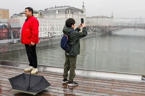 Указ подписан: Путин снял визовый барьер для туристов из Китая