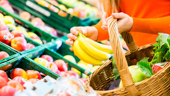 Арбуз за тысячу и виноград за 350: узнаете цены на продукты на севере и сразу перестанете жаловаться на дороговизну
