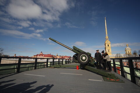 Солнечный марафон: Петербург собрал 58% апрельской нормы за две недели