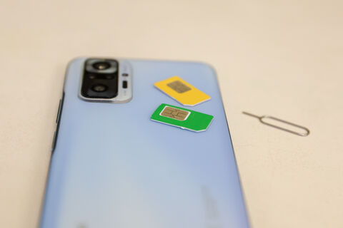 Серые SIM-карты как билет в криптокошельки: пятеро петербуржцев ответят за схему перевода денег