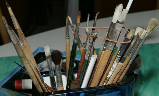 кисти, художник