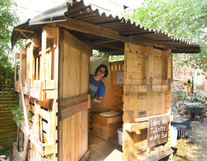 Залил ведро - и выгребная яма чище операционной: ни ила, ни вони - без откачки целый год