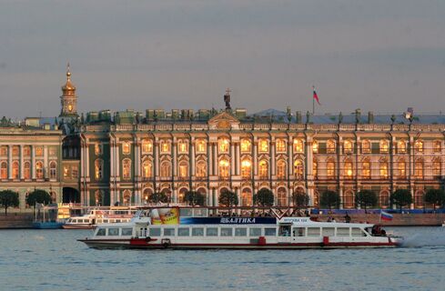 Нева, Петербург