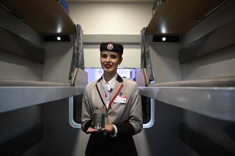 Миссия, которую не выполнит робот: глава ФПК Пястолов рассказал в чем преимущество проводников в поездах