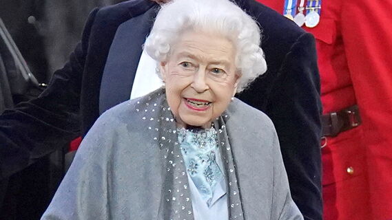 Королева Елизавета II
