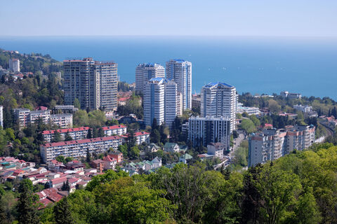 Какие российские города не стоит посещать летом - пользуются популярностью у туристов: отпуск будет испорчен