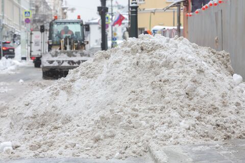 Сугробы на дорогах