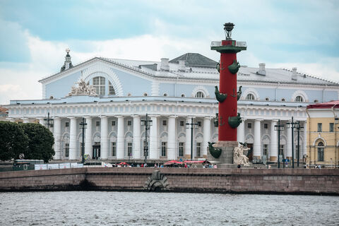 Хлеб, огни и триколор: как Петербург отметит День ВМФ
