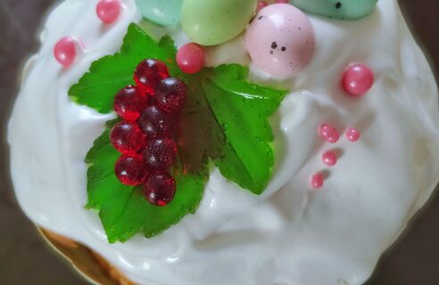 Такую глазурь сделает даже ребенок: без яиц и не осыпается, 5 минут — и кулич превратится в шедевр 