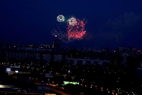 Салют под Петербургским небом: где разрешено запускать фейерверки в новогоднюю ночь