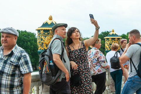 туристы в Петербурге