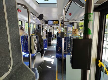 Проезд без стресса: в Петербурге требуют решить, как платить, когда валидаторы не работают