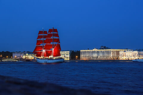 парусник, река