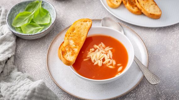 Вкусный суп по рецепту китайских хозяек затмит и борщ, и щи: готовится за 15 минут