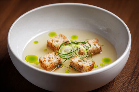 Роскошное зимнее меню: 4 супа, которые согревают душу и тело