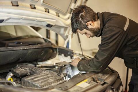 Сломанные пластиковые клипсы в машине заменяю этим доступным инструментом: простой лайфхак