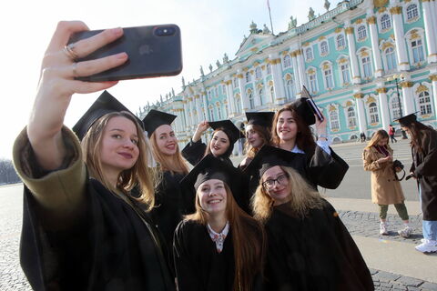 Петербург лидирует в России по студентам-иностранцам в колледжах