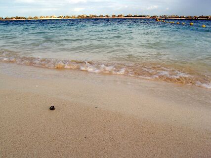 На Средиземное море, но не в Турцию: куда полететь отдыхать в мае – райское местечко, которое влюбляет с первого вдоха